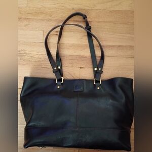 Dooney And Bourke Florentine East West Chelsea